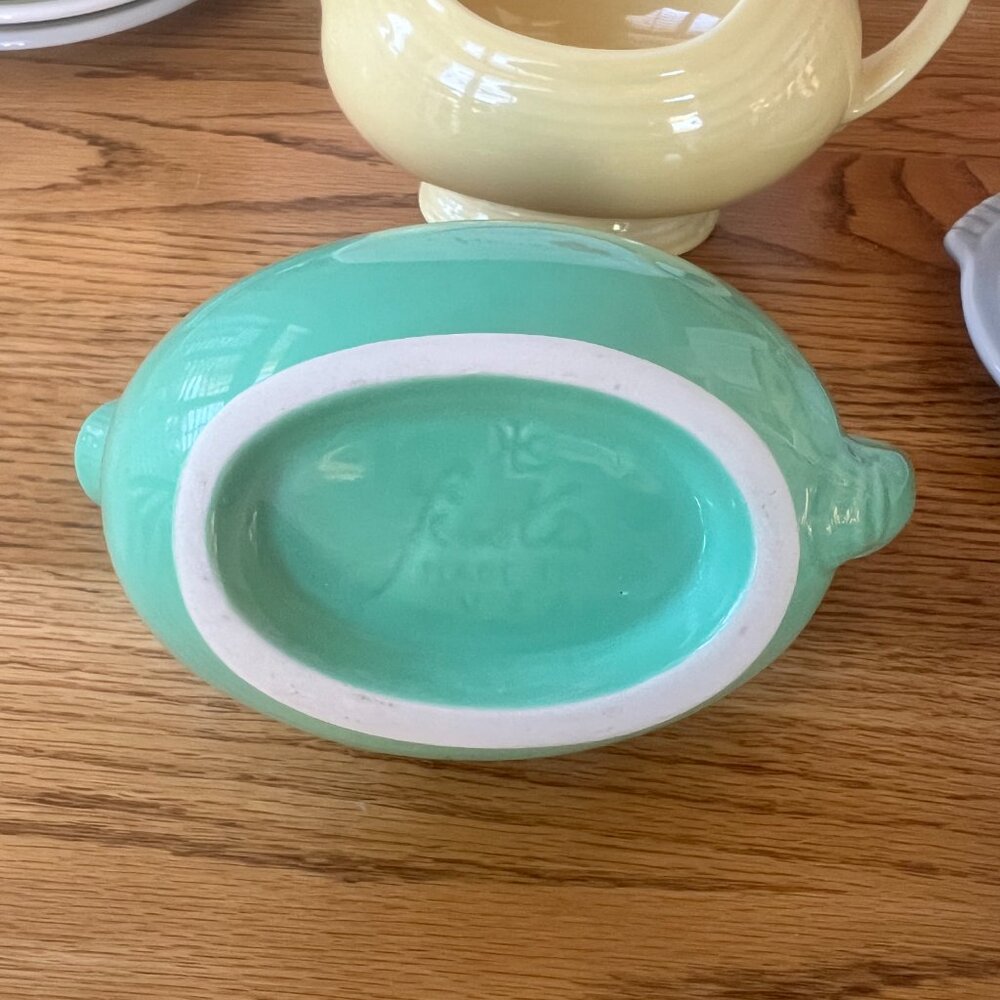 Vintage Post 1986 Classic Fiesta Gravy Boat, Sauce Boat, Yellow, Seamist - Picture 6 of 7
